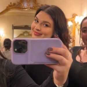 Meet your Posher, Christina